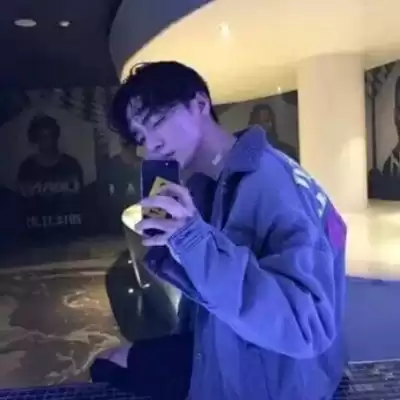 郁雁卉